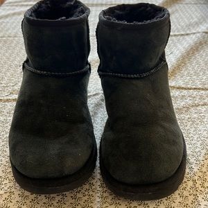 Ugg short boots size 8